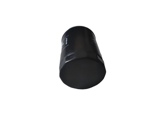 VW AUDI के लिए वाहन तेल फ़िल्टर 06J 115 561 B 06J115403C पर काला पेंच
